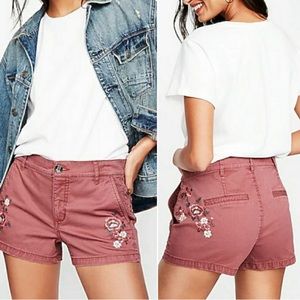 Embroidered Mid Rise Shortie